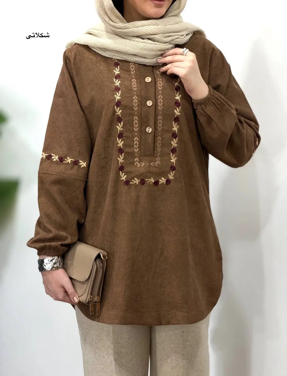 مانتو پاییزه گلدوزی نسا 3